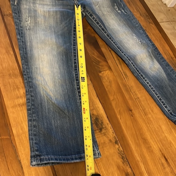 𝅺miss Me designer cuffed capris - Picture 6 of 7